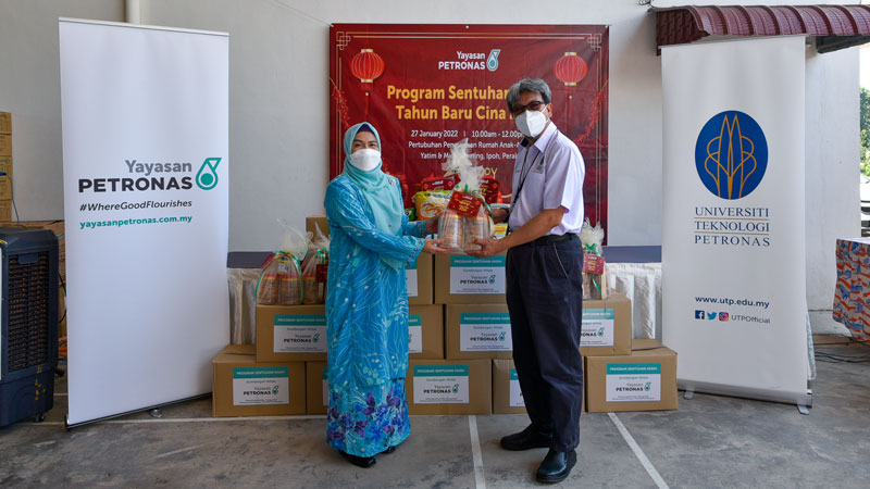 Yayasan-PETRONAS-CNY-2022-web-2.jpg