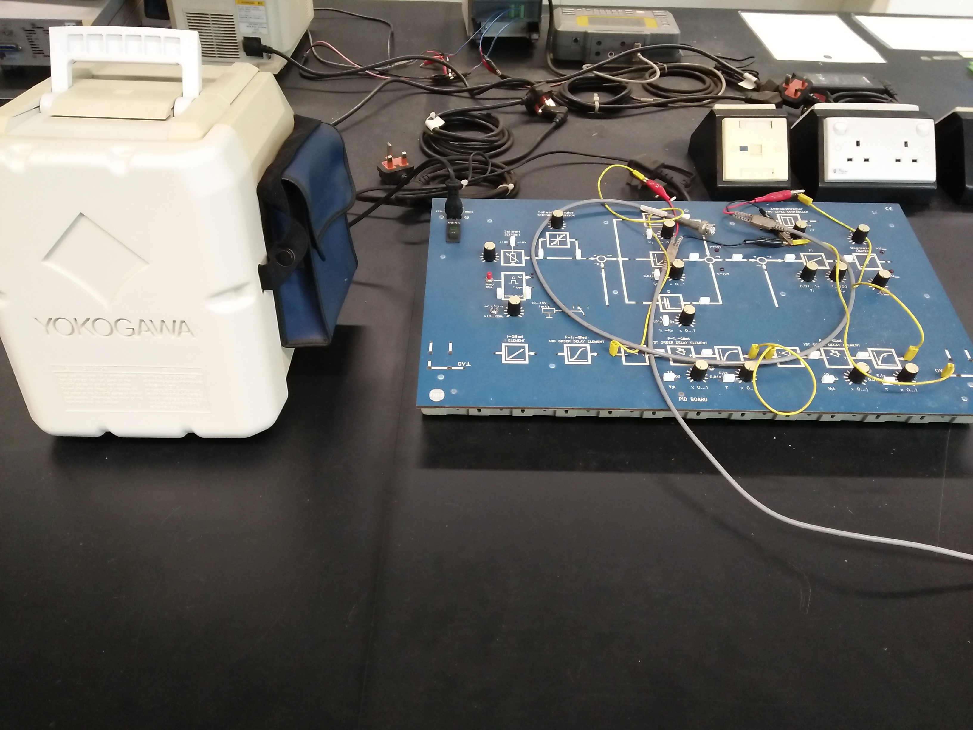 Frequency Response of Electronic Tank.jpg