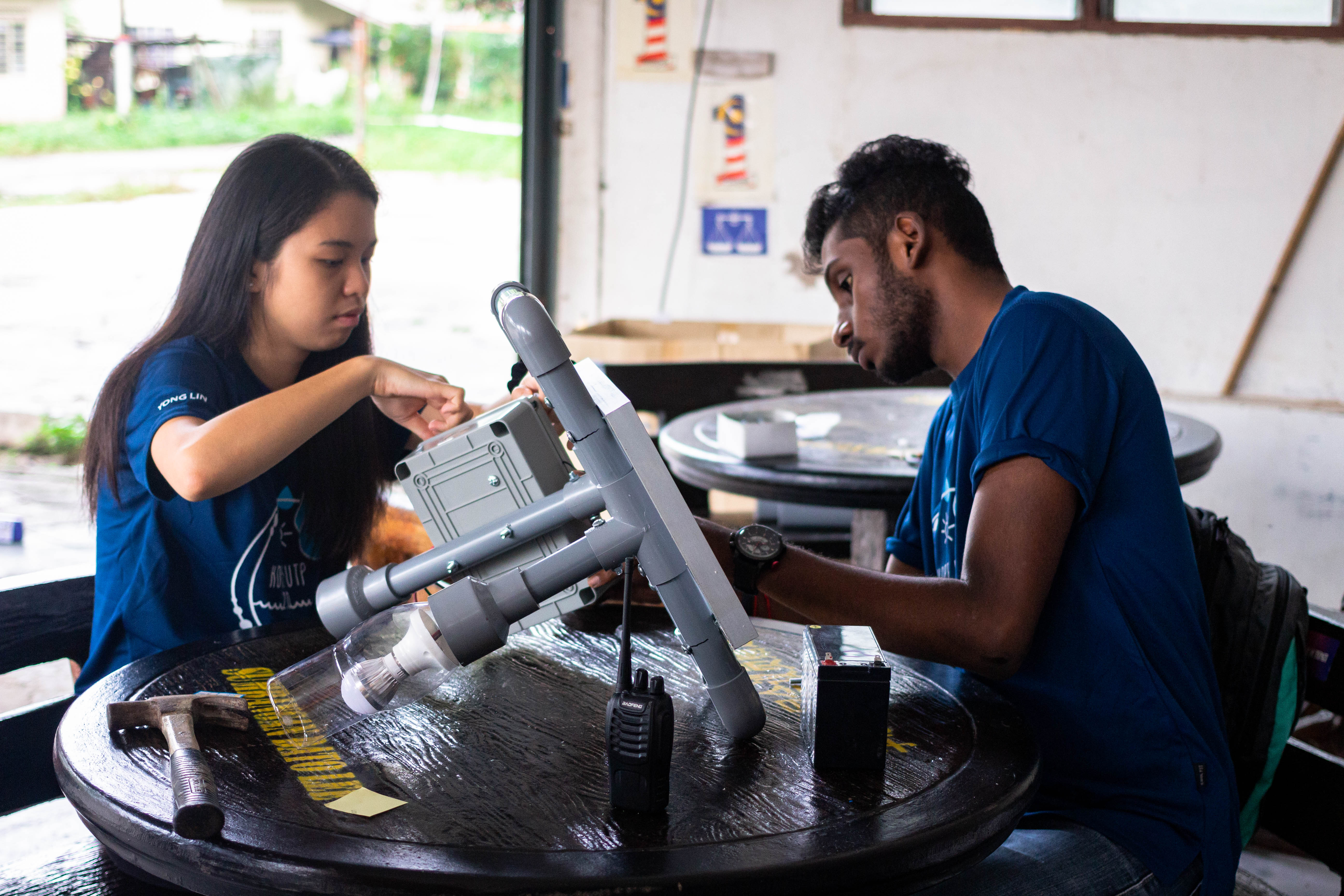 UTP solar lamps light up orang asli village (12 - 13 October 2018)